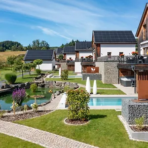 https://chalet-our.luxembourghotelsguide.com
